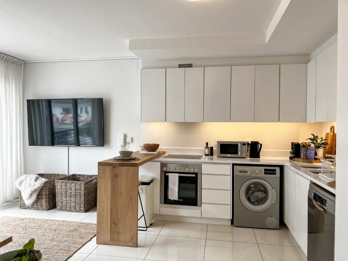 Luxury 1Br Green Point - Walk To Sea Point Promenade! Rooftop Pool, Secure Parking Κέιπ Τάουν Εξωτερικό φωτογραφία